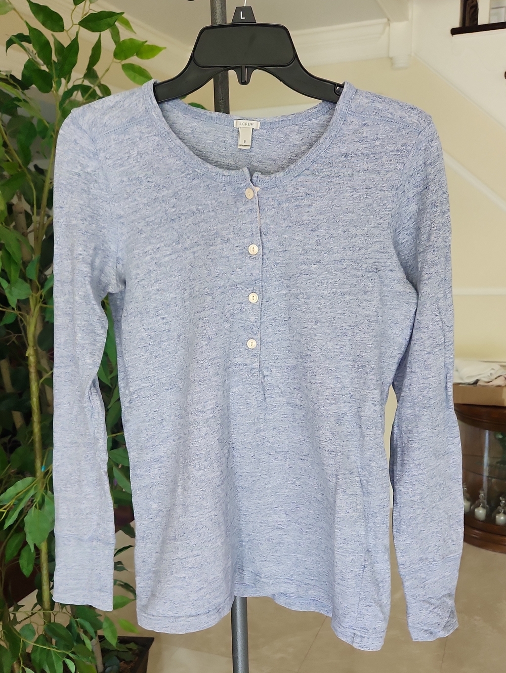 J. Crew 100% COTTON Heathered Light Blue Henley Long Sleeve Top. Worn Once!